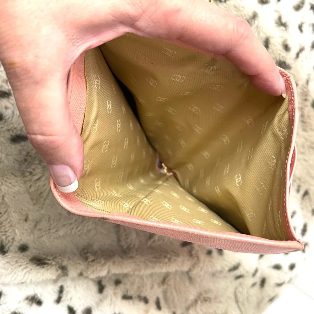 CHANEL Pink Wallet - Picture 7 of 12